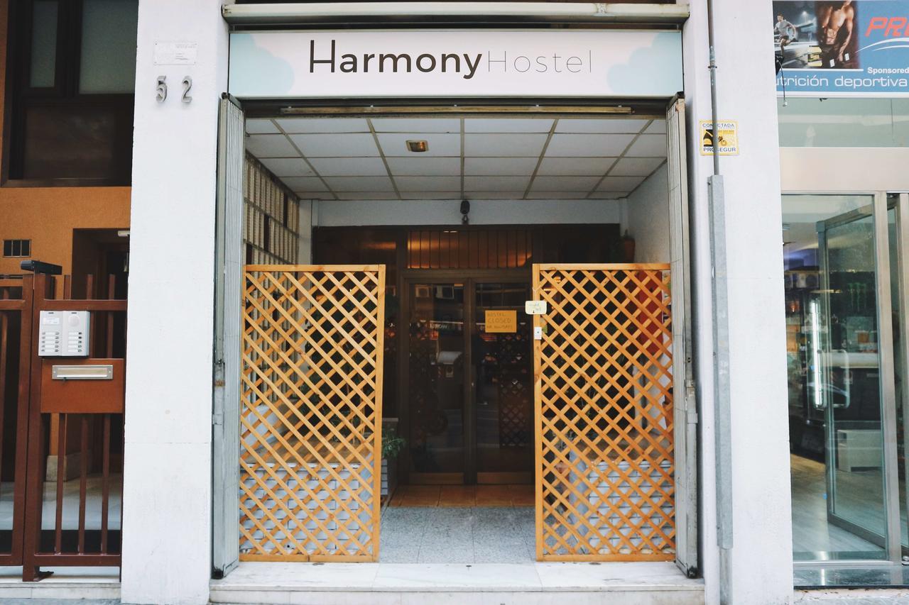 Harmony Hostel Барселона Экстерьер фото